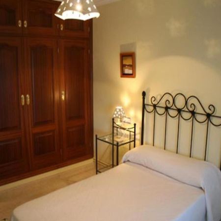 House - 6 Bedrooms With Pool - 0126 A Estrada Εξωτερικό φωτογραφία