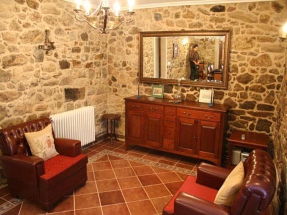 House - 6 Bedrooms With Pool - 0126 A Estrada Εξωτερικό φωτογραφία