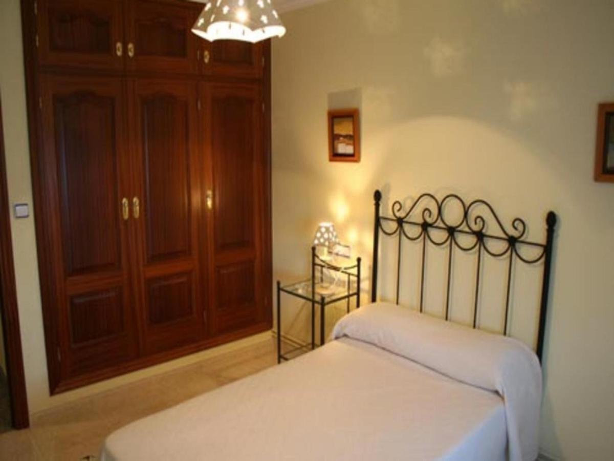House - 6 Bedrooms With Pool - 0126 A Estrada Εξωτερικό φωτογραφία